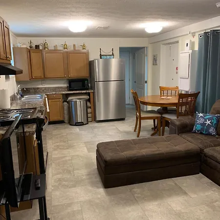 Pet-Friendly! Fully Fenced Backyard Oasis, Pcb Villa